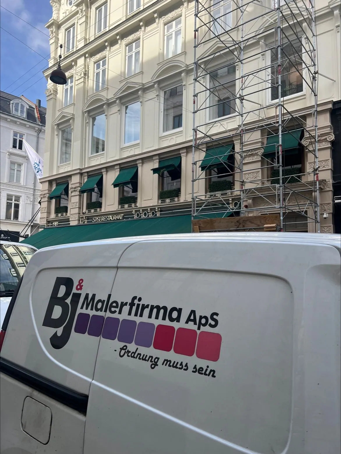 Malerarbejde til erhverv — B&J Malerfirma